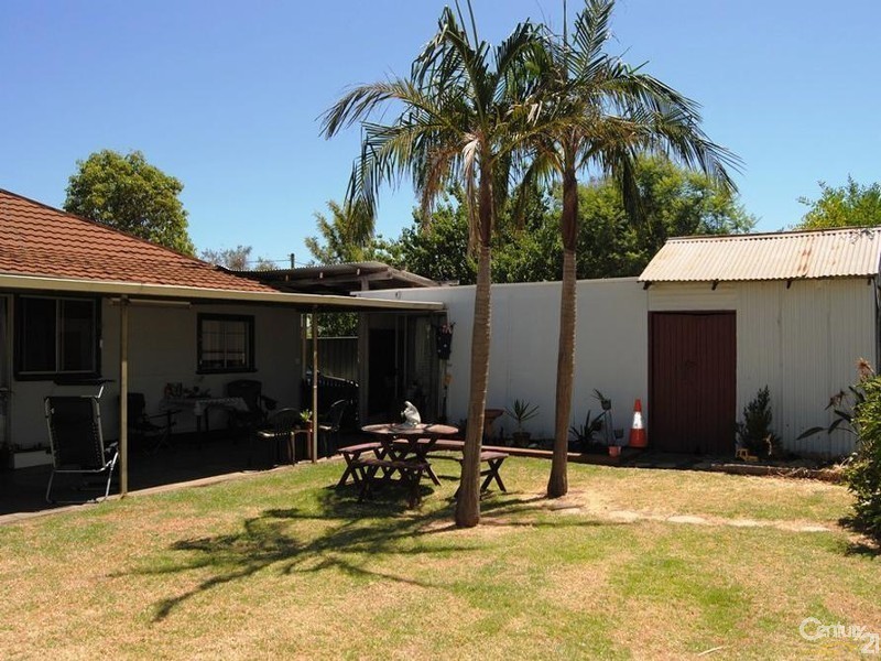 6 Ash Avenue, Harvey WA 6220