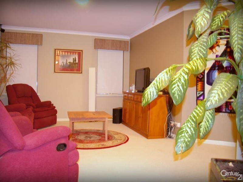 8 Litham Place, Pelican Point WA 6230