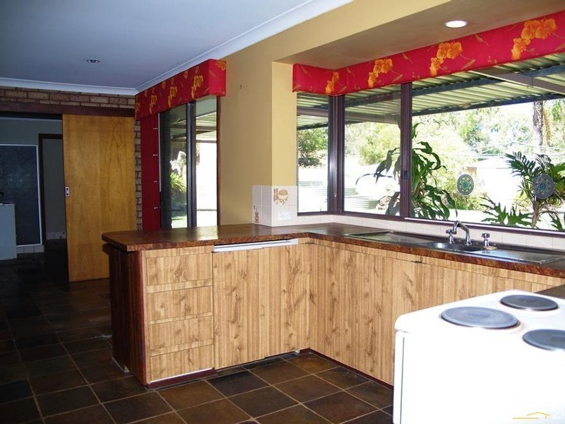 8 Hasties Road, Gelorup WA 6230