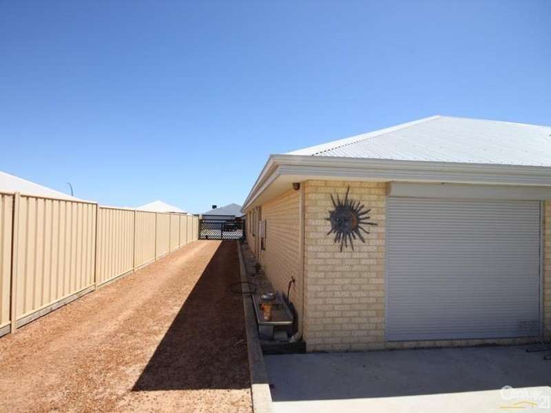 161 Braidwood Drive, Australind WA 6233