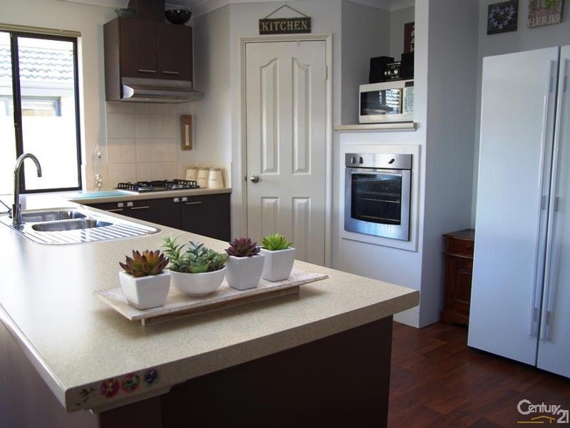 5 Bombay Terrace, Dalyellup WA 6230