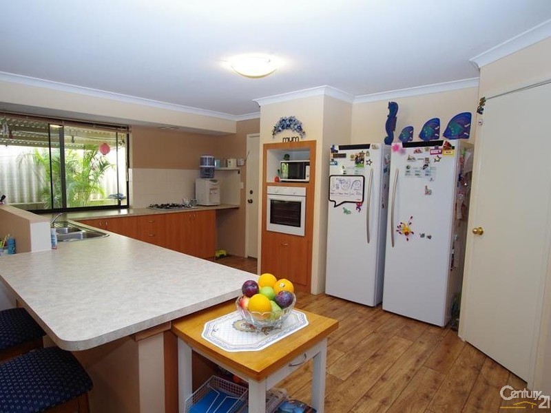 12 Peridot Street, Dalyellup WA 6230