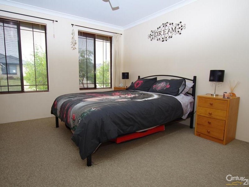 12 Peridot Street, Dalyellup WA 6230