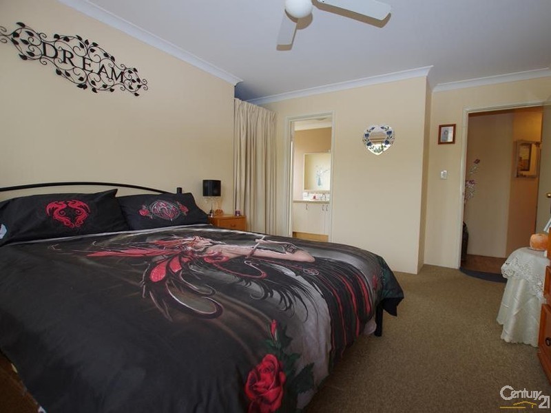 12 Peridot Street, Dalyellup WA 6230