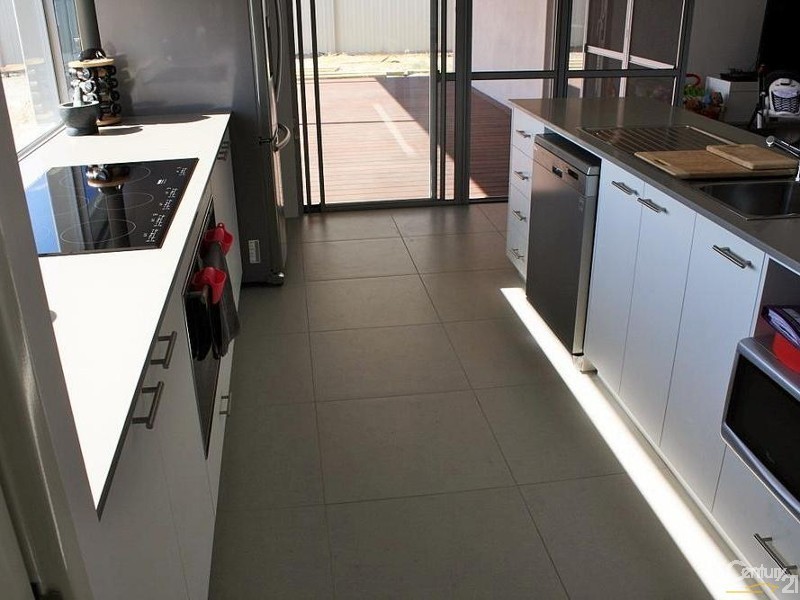 32 Denebola Drive, Australind WA 6233