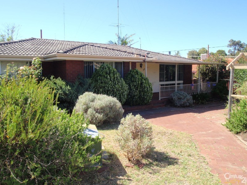 17 Casuarina Drive, Eaton WA 6232