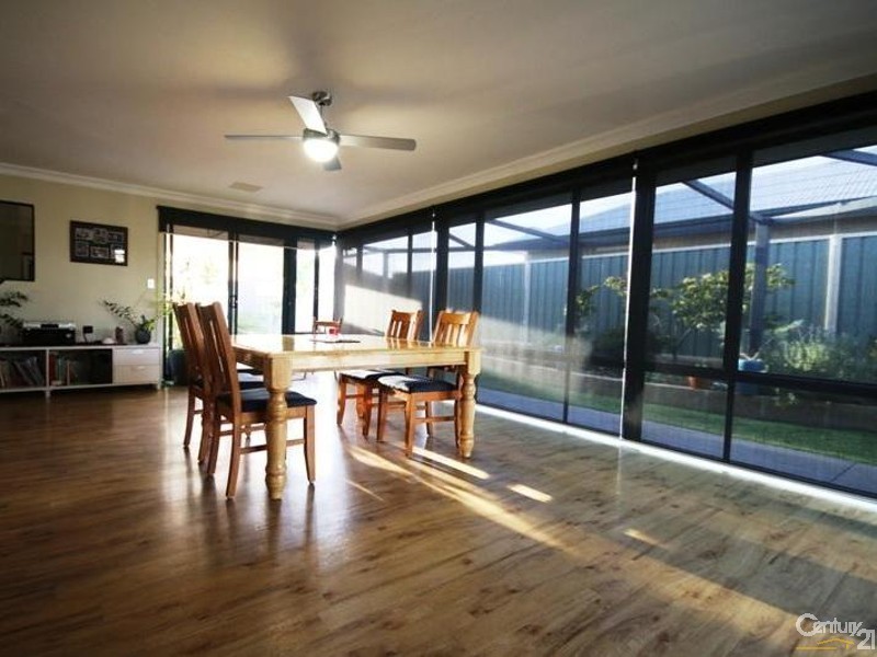 5 Connemara Way, Australind WA 6233