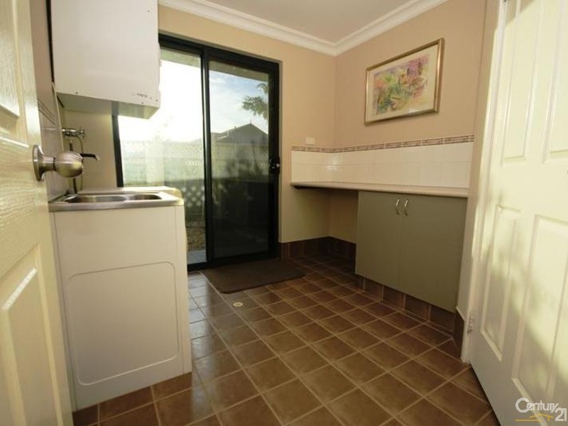 5 Connemara Way, Australind WA 6233