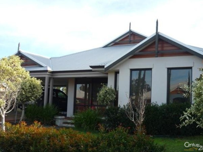 1 Avon Gardens, Millbridge WA 6232