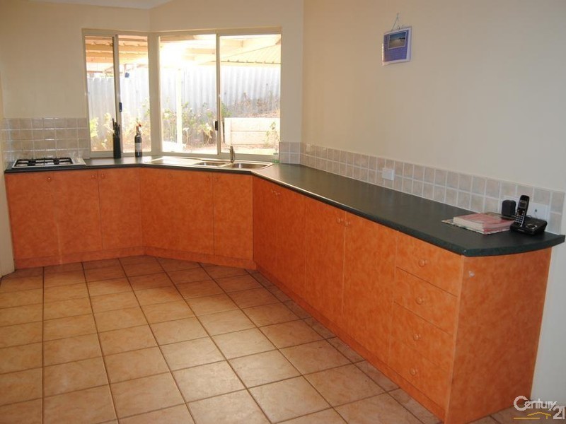 23 Parkfield Way, Australind WA 6233