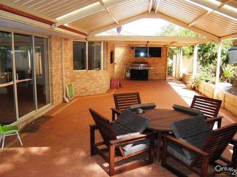 23 Parkfield Way, Australind WA 6233