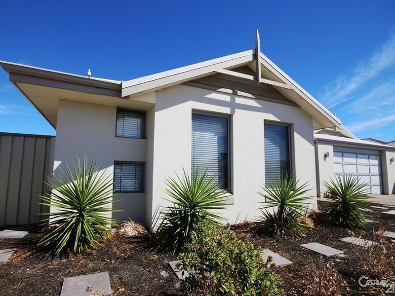 16 Supanova Lane, Australind WA 6233