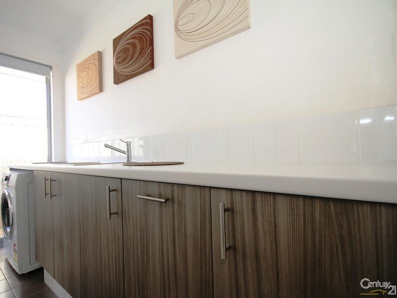 16 Supanova Lane, Australind WA 6233