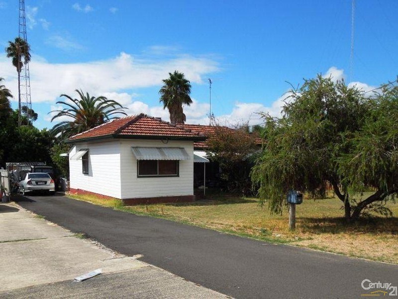 13 Yorla Road, Carey Park WA 6230