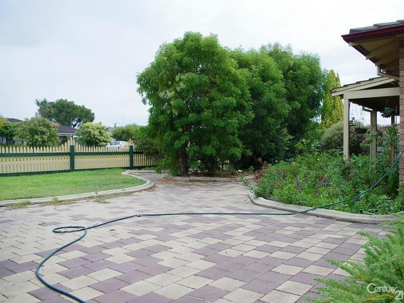 2A Lilly Crescent, West Busselton WA 6280