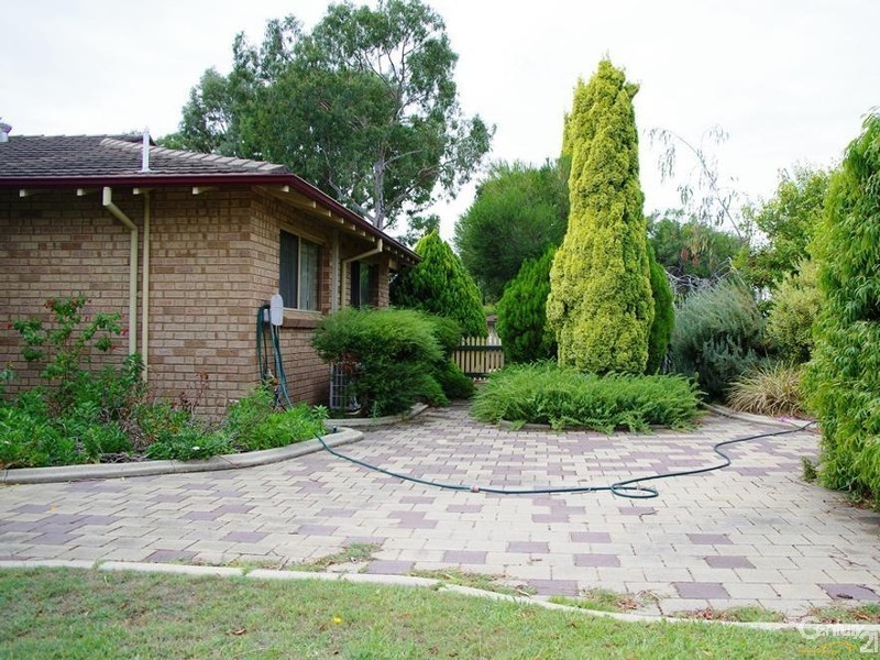 2A Lilly Crescent, West Busselton WA 6280