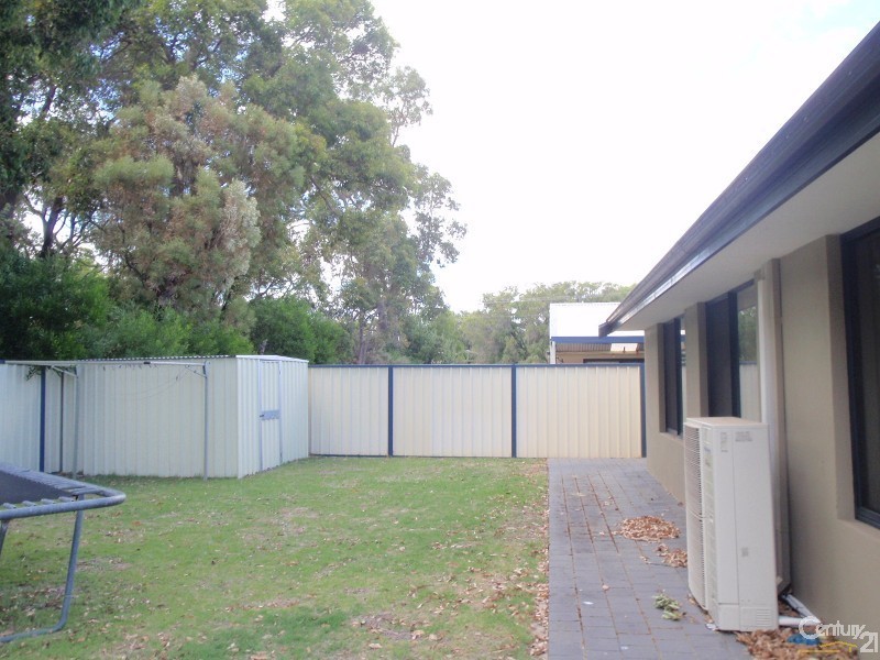 5 Hyacinth Lane, Glen Iris WA 6230