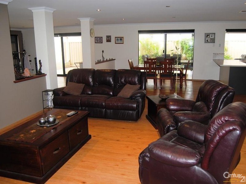 106 Glenhuon Boulevard, Eaton WA 6232