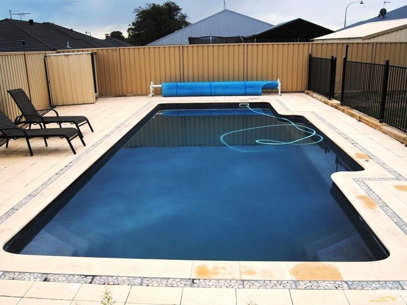 106 Glenhuon Boulevard, Eaton WA 6232