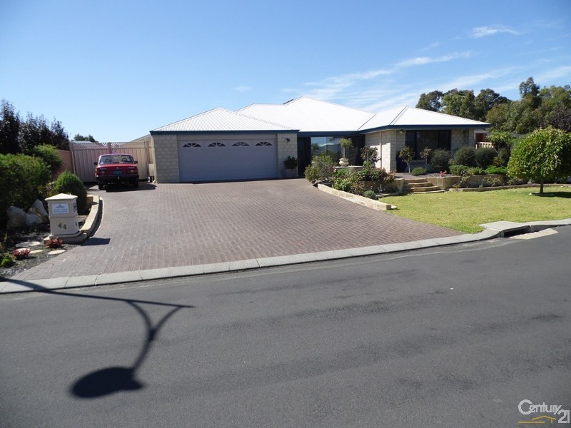 44 Gascoyne Circle, Millbridge WA 6232