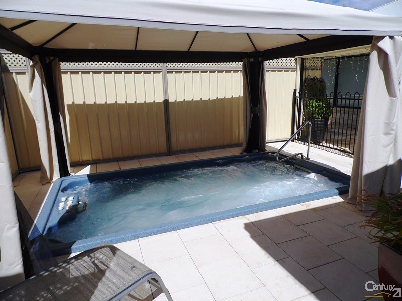 44 Gascoyne Circle, Millbridge WA 6232