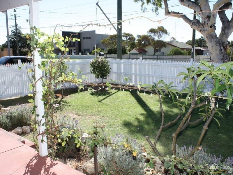 1/43 Clarke Street, South Bunbury WA 6230