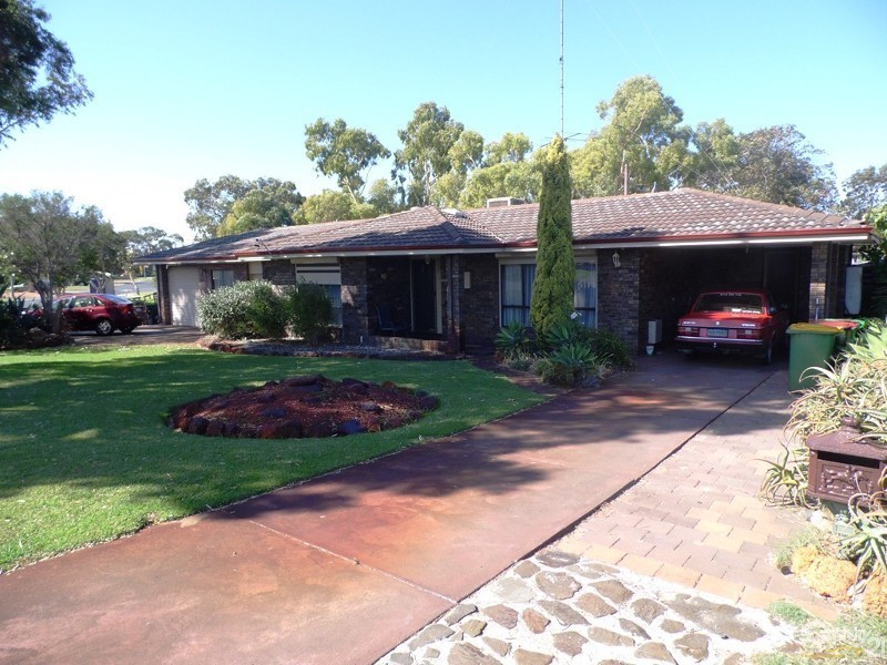 11 Bryant Close, East Bunbury WA 6230