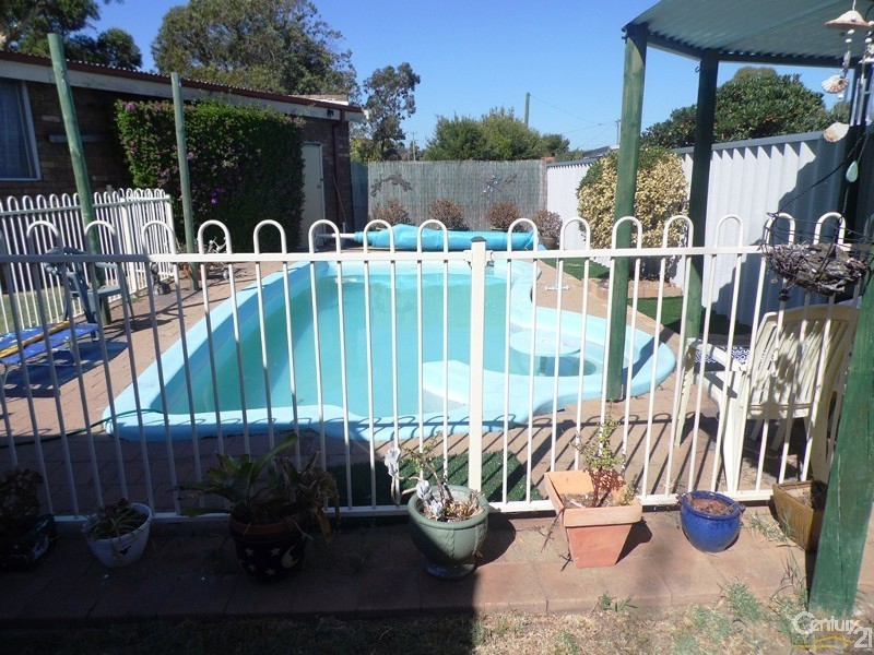 11 Bryant Close, East Bunbury WA 6230