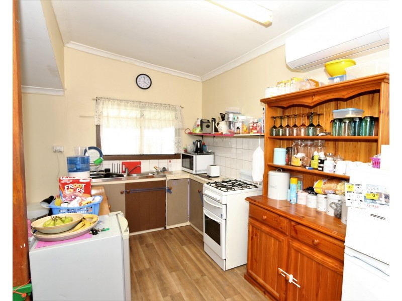 98 Wittenoom Street, Collie WA 6225