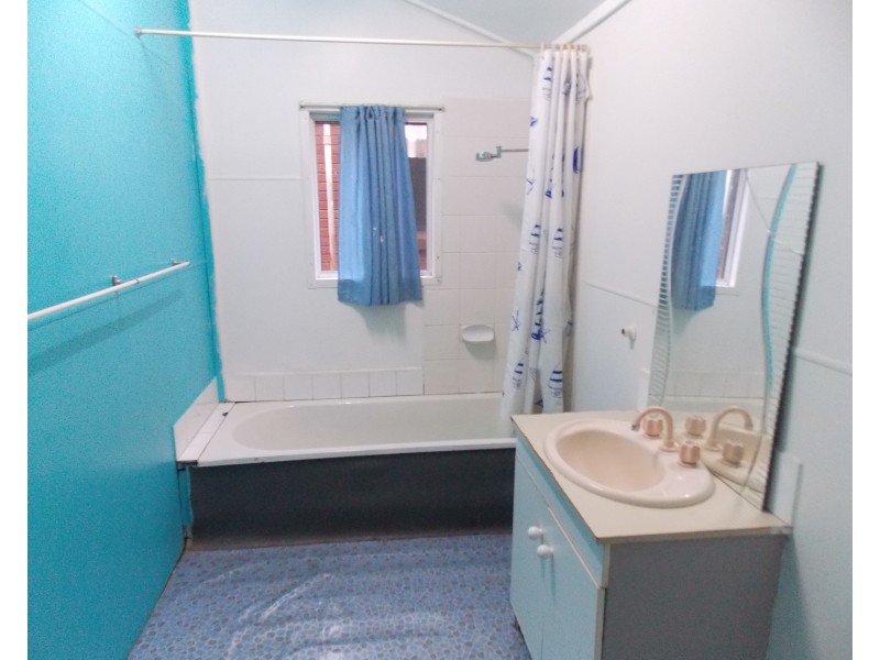 98 Wittenoom Street, Collie WA 6225