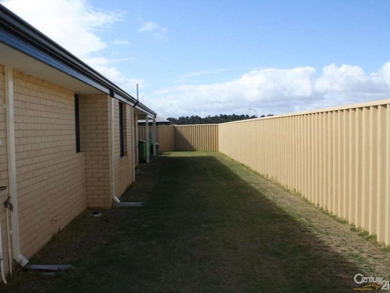 36  Lewana Approach, Dalyellup WA 6230