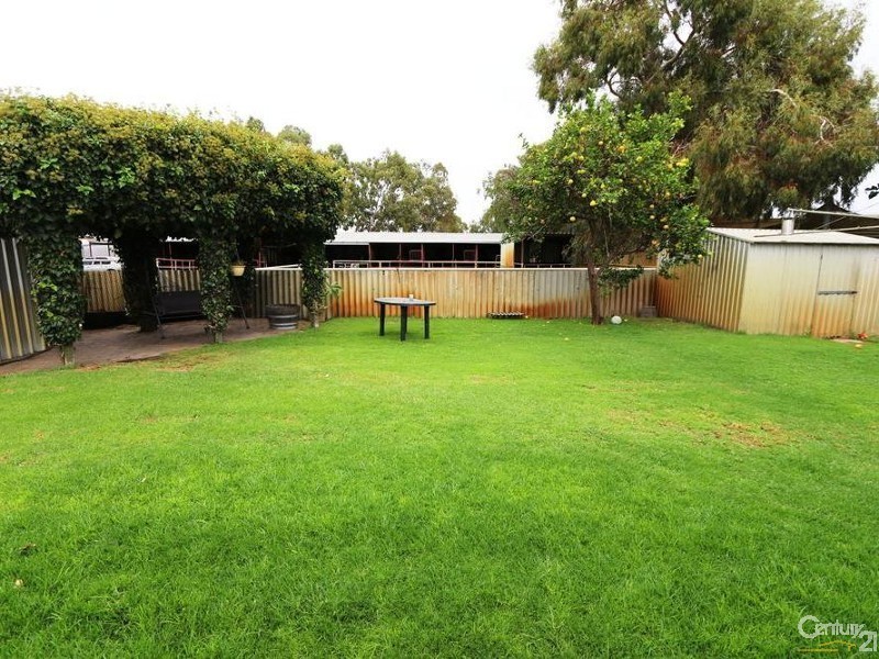 26 Barr Road, Carey Park WA 6230