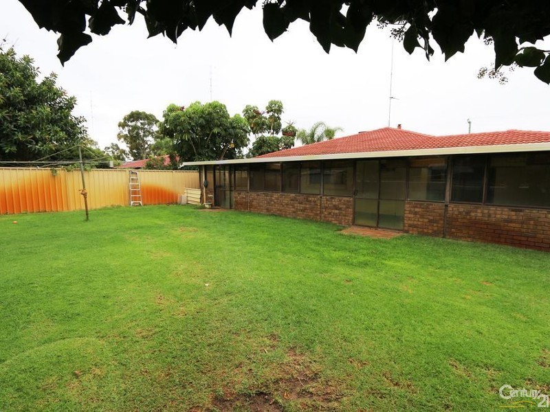 26 Barr Road, Carey Park WA 6230