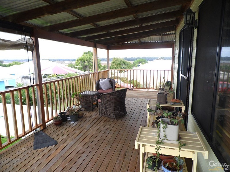19 Boobook Rise, Peppermint Grove Beach WA 6271