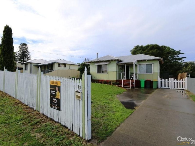 11 Moolyeen Road, Bunbury WA 6230