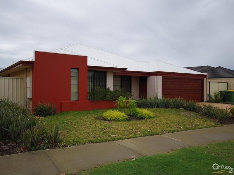 6 Oxley Pass, Dalyellup WA 6230