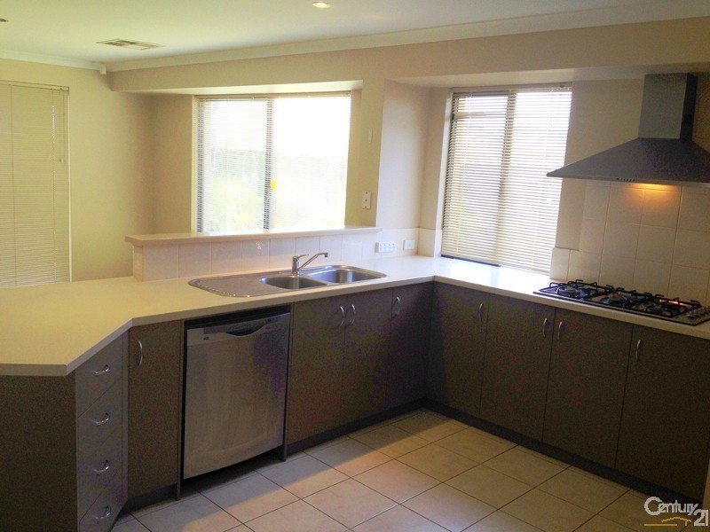 24 Sapphire Road, Dalyellup WA 6230