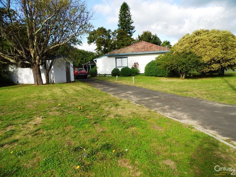 2 Dyinda Street, Carey Park WA 6230