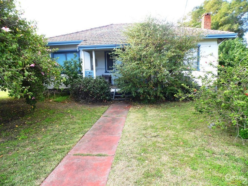 2 Dyinda Street, Carey Park WA 6230