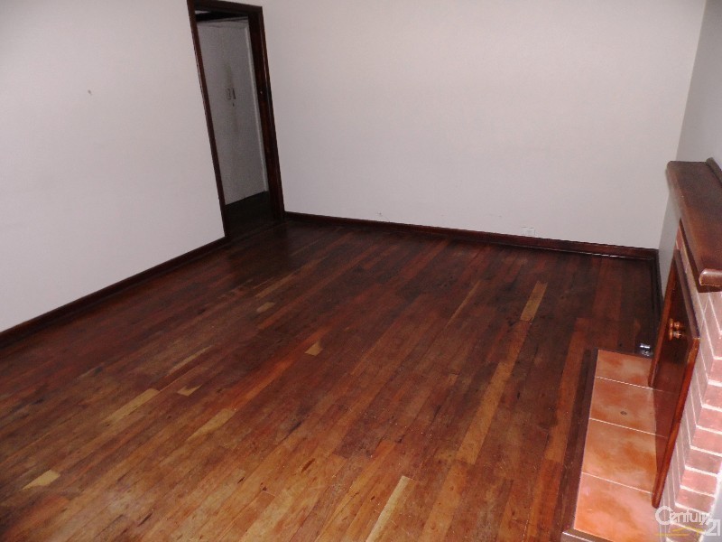 2 Dyinda Street, Carey Park WA 6230