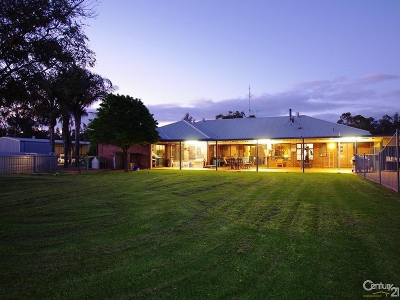 105 Hackett Street, Cookernup WA 6220