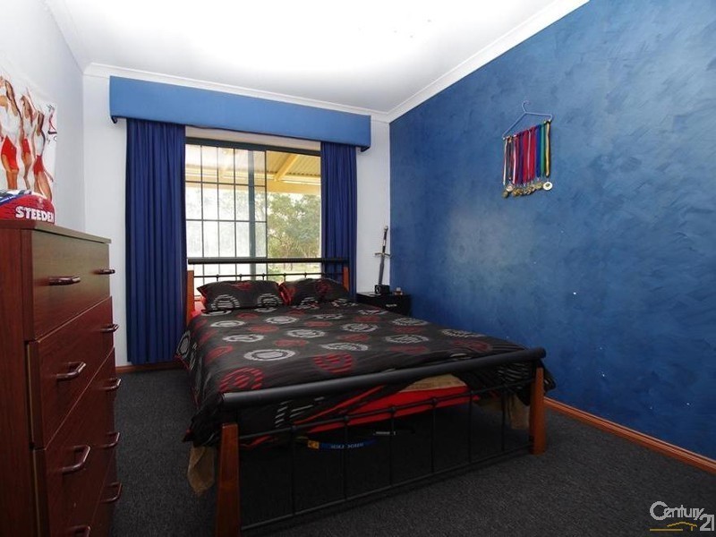 105 Hackett Street, Cookernup WA 6220