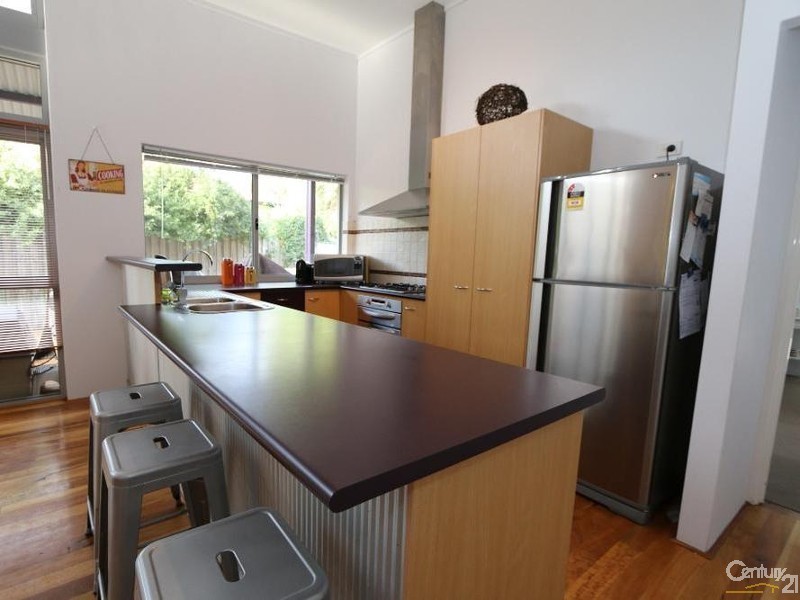 4 Dunsborough Lakes Drive, Dunsborough WA 6281