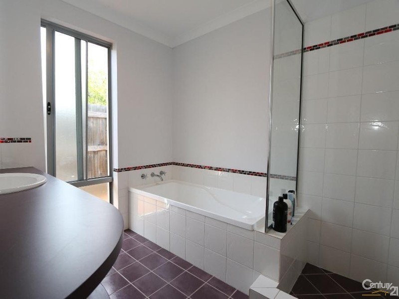 4 Dunsborough Lakes Drive, Dunsborough WA 6281