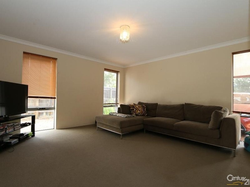 4 Dunsborough Lakes Drive, Dunsborough WA 6281