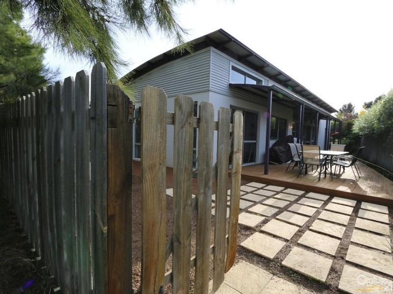 4 Dunsborough Lakes Drive, Dunsborough WA 6281