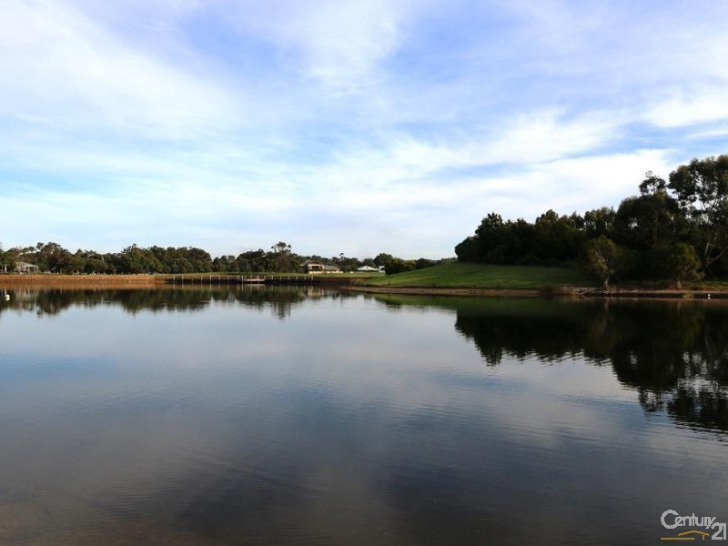 4 Dunsborough Lakes Drive, Dunsborough WA 6281