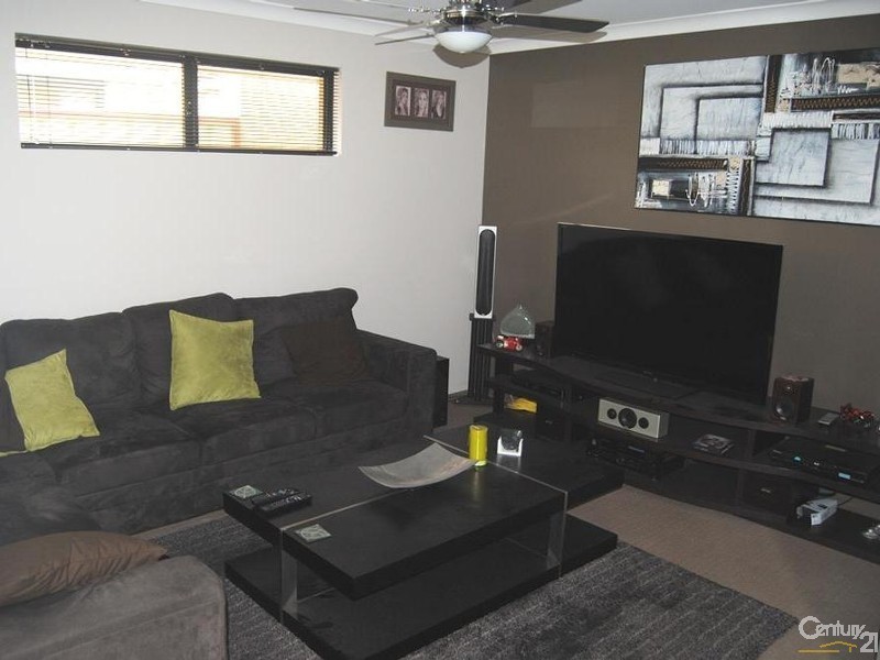 1/16 Mistletoe Court, Glen Iris WA 6230