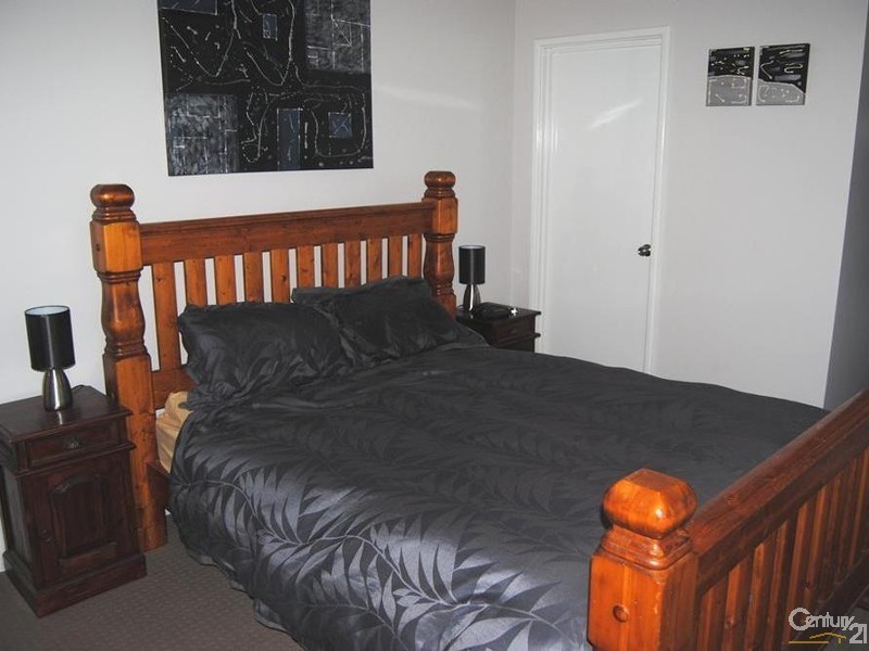 1/16 Mistletoe Court, Glen Iris WA 6230