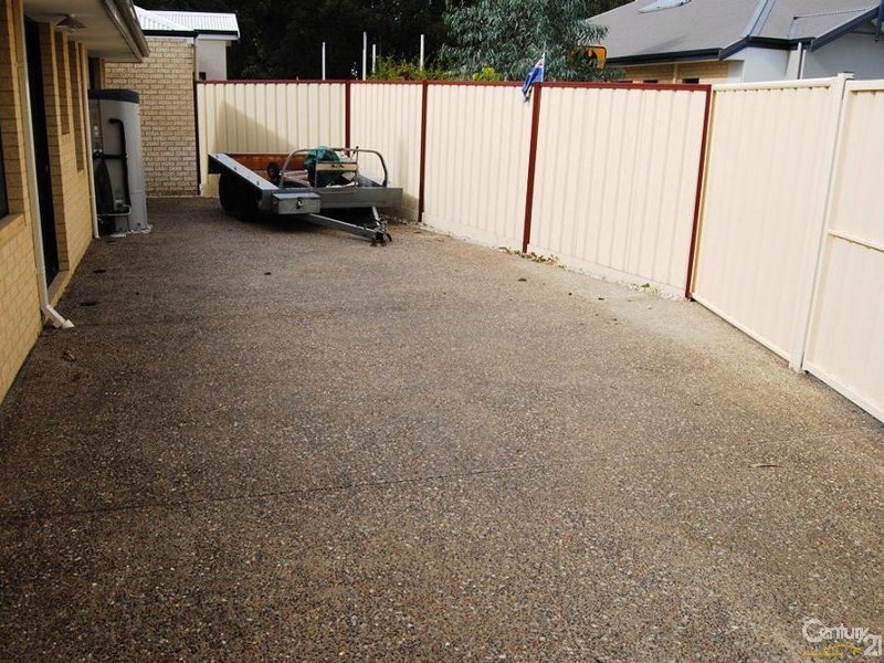 1/16 Mistletoe Court, Glen Iris WA 6230